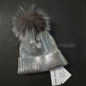 Adrienne Landau | Accessories | Adrienne Landau Ribbed Knit  display picture 1